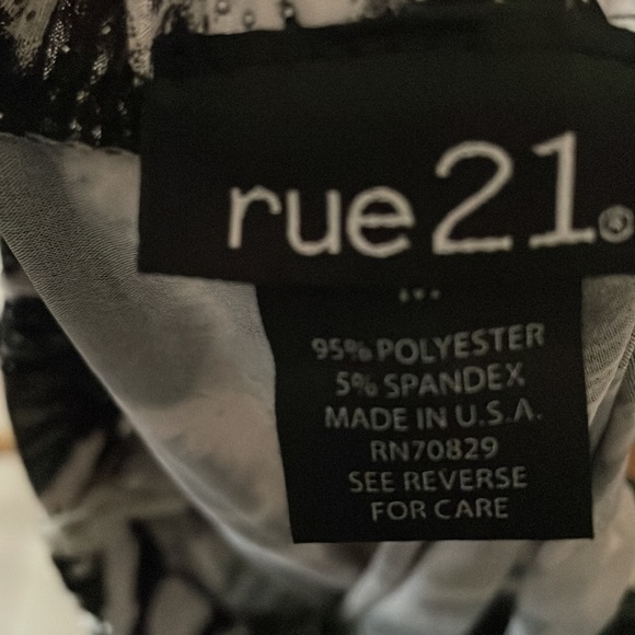 Rue21 Zebra print tube / strapless top with black belt - Picture 9 of 9